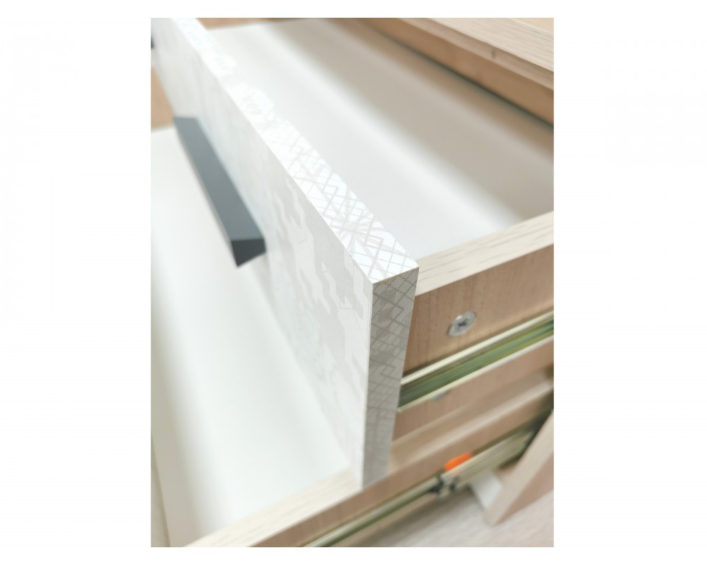 Шкаф двухдверный Алиса-8